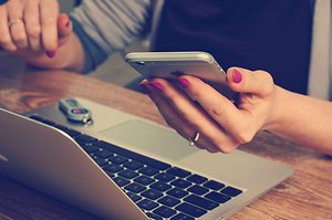 Online & Telephone Counselling. online